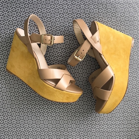 Pour La Victoire Shoes - POUR LA VICTOIRE NUDE WEDGE SANDALS